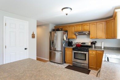 109 Barbara Ln, Hudson, NH 03051 - photo 7