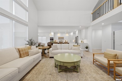 201 Royal Point Ct, Pekin, IL 61554 - photo 4