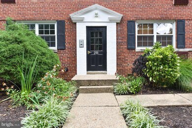 211 N Trenton St unit 2111, Arlington, VA 22203 - photo 2