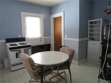 311 Kitchen