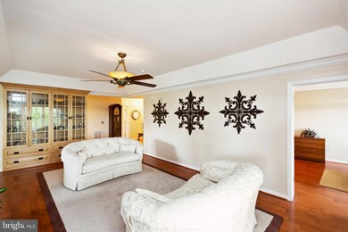 8608 Fluttering Leaf Trail, Odenton, MD 21113 - photo 7