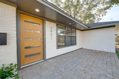 3002 Carlford Cir, Houston, TX 77018 - photo 4