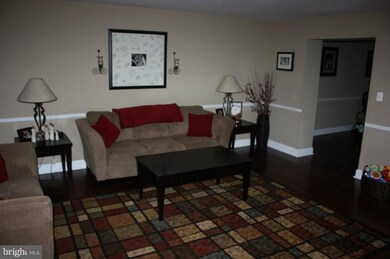 3605 Double Rock Ln, Parkville, MD 21234 - photo 3