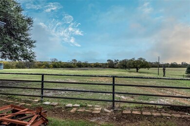 624 De la Cruz St, Weatherford, TX 76085 - photo 6