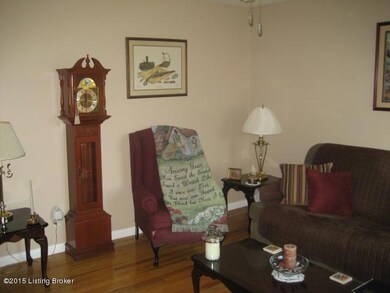 9501 Plumwood Rd, Louisville, KY 40291 - photo 4