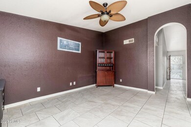 8726 W Sheridan St - 05