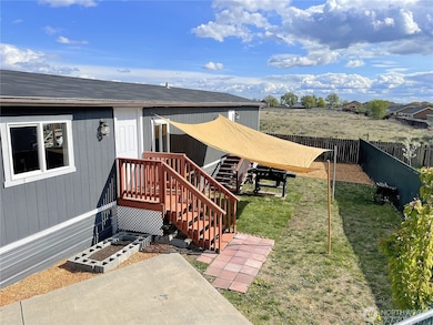 900 N Grape Dr unit 49, Moses Lake, WA 98837 - photo 2