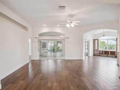 4700 St Andrews Arcade, Leesburg, FL 34748 - photo 3