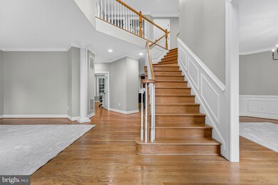 11689 Heinz Ct, Oakton, VA 22124 - photo 6