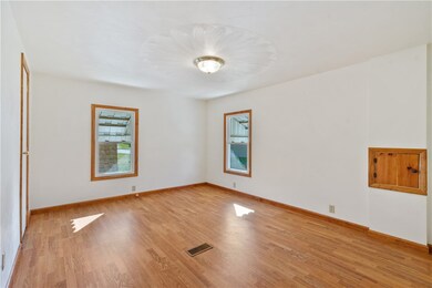 364 Spruce Hollow Rd, Vandergrift, PA 15690 - photo 7