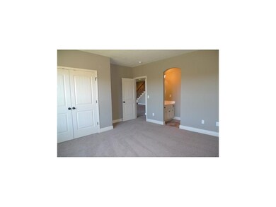 9709 Carbondale St, Lenexa, KS 66227 - photo 6