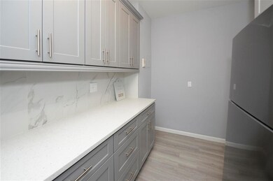 258 Clendenny Ave unit 5, Jersey City, NJ 07304 - photo 2