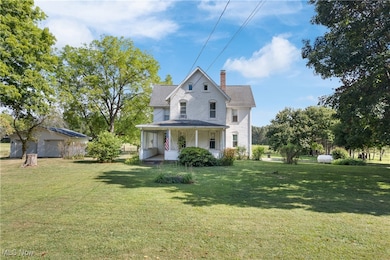 3025 Orchardview Dr SE, East Canton, OH 44730 - photo 2