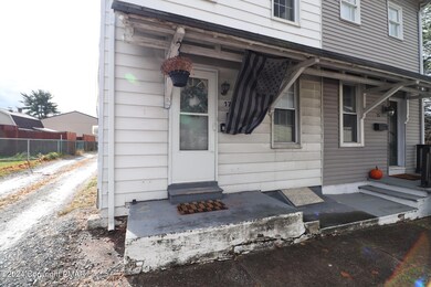 Front view of home (2)