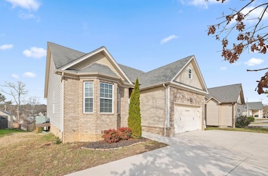 8500 Standifer Gap Rd unit 1, Chattanooga, TN 37421 - photo 2