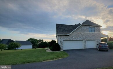 200 Amanda Dr unit 16, Littlestown, PA 17340 - photo 3