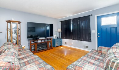 2721 Armstrong Ln, Mount Washington, KY 40047 - photo 2