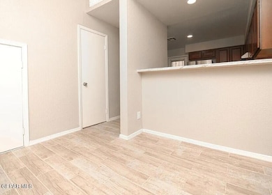 10715 Forest Ridge Ln unit B, El Paso, TX 79935 - photo 7