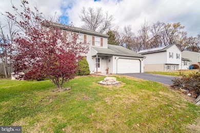 14 Chestnut Run, Elizabethtown, PA 17022 - photo 2