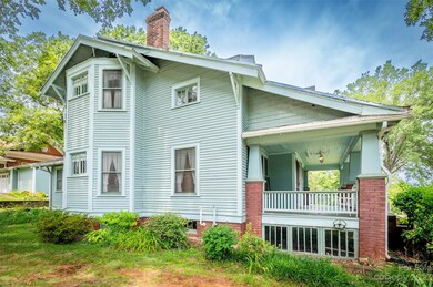 522 S Mulberry St, Statesville, NC 28677 - photo 6