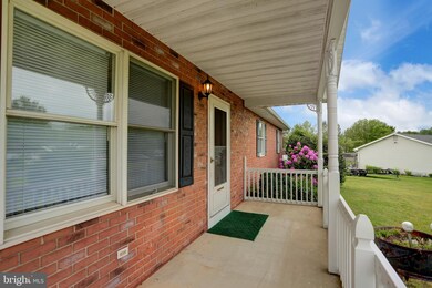 896 Sheck Dr, Newport, PA 17074 - photo 4