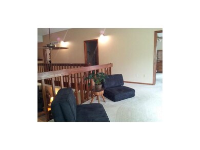 Loft area that could be used for many different th