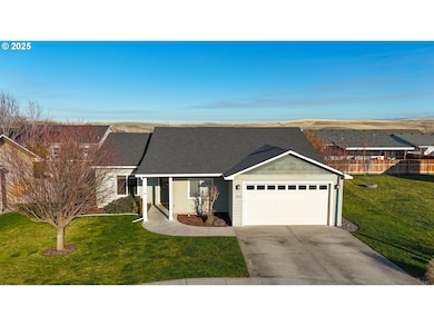 1914 SW 2nd Dr, Pendleton, OR 97801 - photo 4