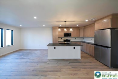 111 Main St, Glendon, PA 18042 - photo 2