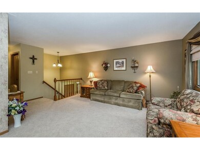 1730 Pleasantview Dr, Marion, IA 52302 - photo 4