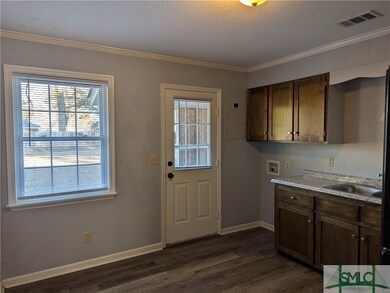 305 Hickory St, Springfield, GA 31329 - photo 5