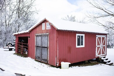 380 Sulphur Springs Rd, Shelbyville, TN 37160 - photo 6