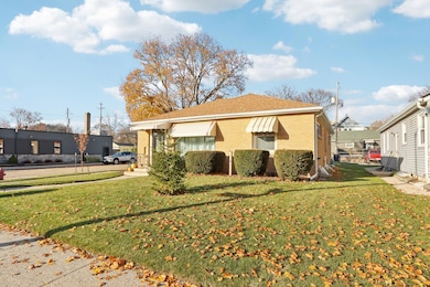 8734 W Becher St, Milwaukee, WI 53227 - photo 2