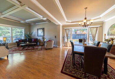 2440 Crescent Moon Ct-14
