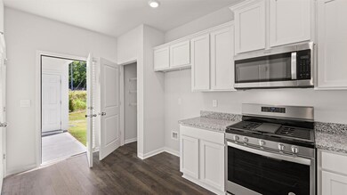 Calloway 3 842 Feldspar Manor lot 9E 009