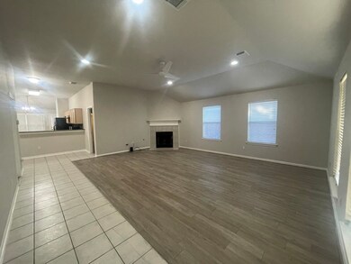 6715 Lozier St, Houston, TX 77021 - photo 4