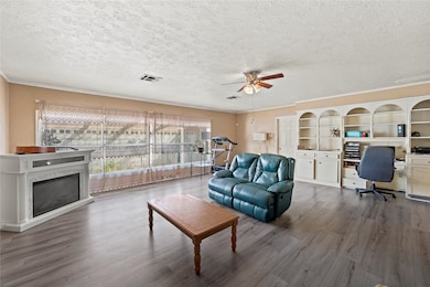 13366 Oak Leaf Ln, Houston, TX 77015 - photo 3