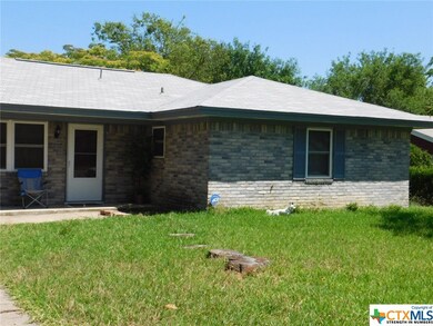 1906 Miles St, Copperas Cove, TX 76522 - photo 2