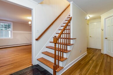 9 Hilltop Cir, Worcester, MA 01609 - photo 2