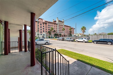 1816 20th St, Galveston, TX 77550 - photo 5