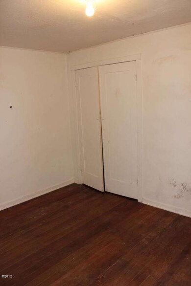 Bedroom Closet