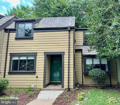 1538 Scandia Cir, Reston, VA 20190 - photo 2