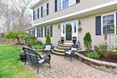 24 Larkin Ln, Hopedale, MA 01747 - photo 3