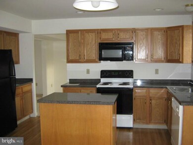 77 Chestnut Dr, Elkton, MD 21921 - photo 5