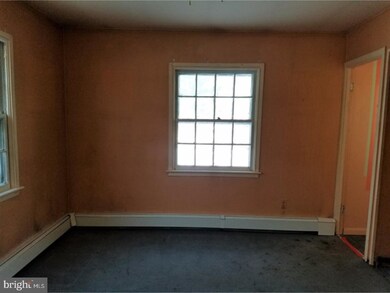 9 Belhurst Ln, Willingboro, NJ 08046 - photo 3