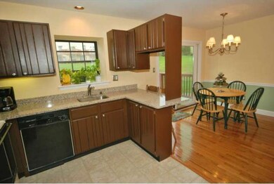 539 Bassett Ln, Norristown, PA 19403 - photo 6