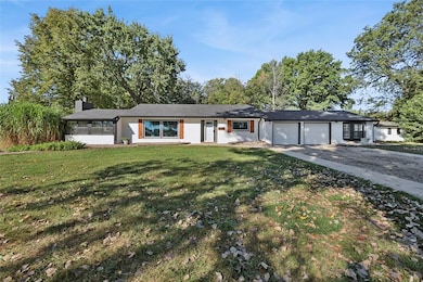 1028 28th St, West Des Moines, IA 50266 - photo 2