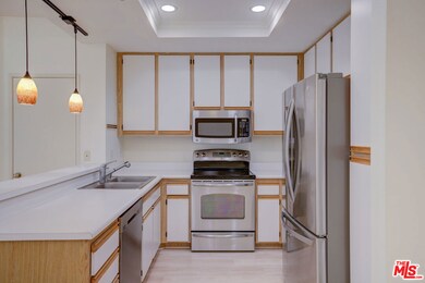 211 Gallery Way, Tustin, CA 92782 - photo 4