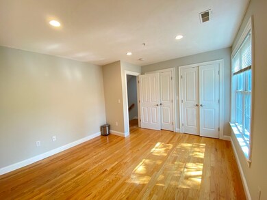 18 Middle St unit 3, Waltham, MA 02451 - photo 7