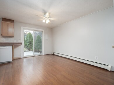 945 Riverside Dr unit 3B, Methuen, MA 01844 - photo 7