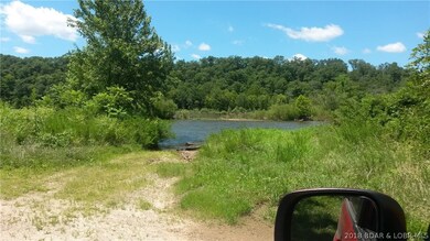 Deeded lake access to launch boat